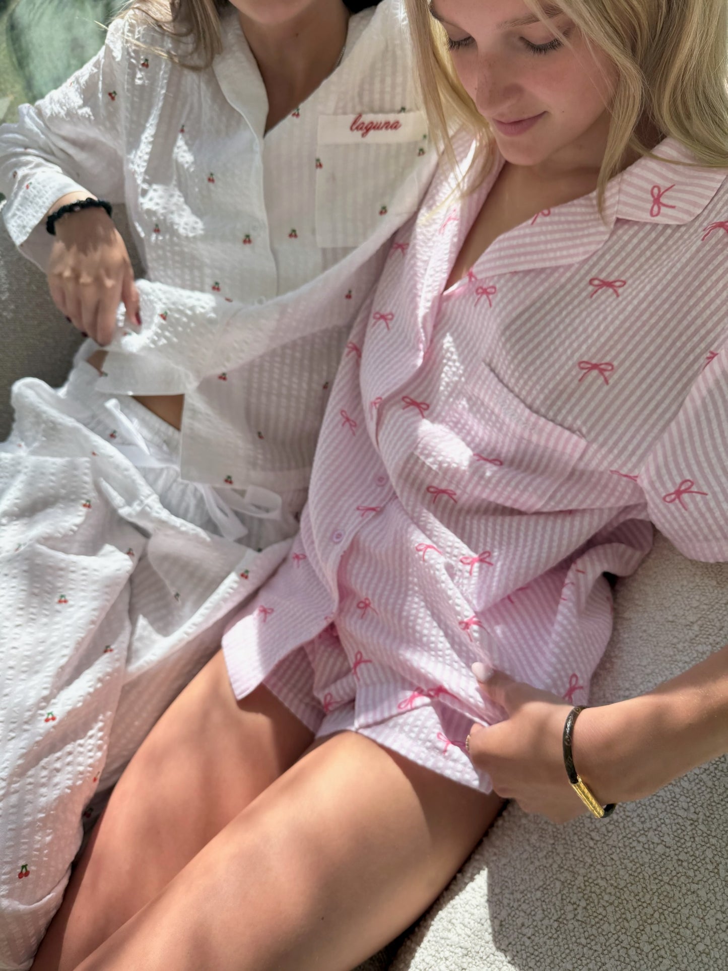 Short sleep set in 'Bow'
