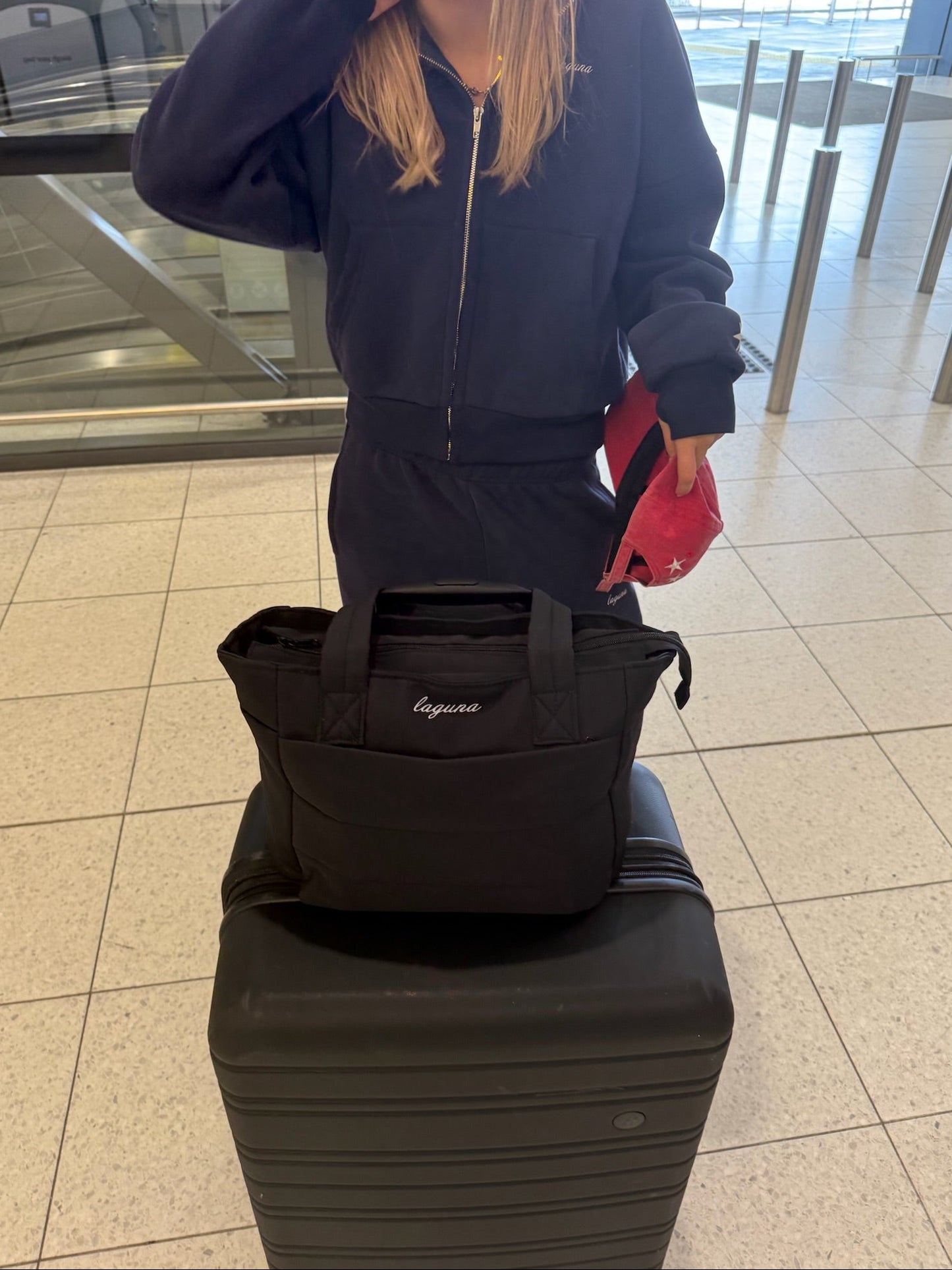 The Jetset Bag in 'jet black'